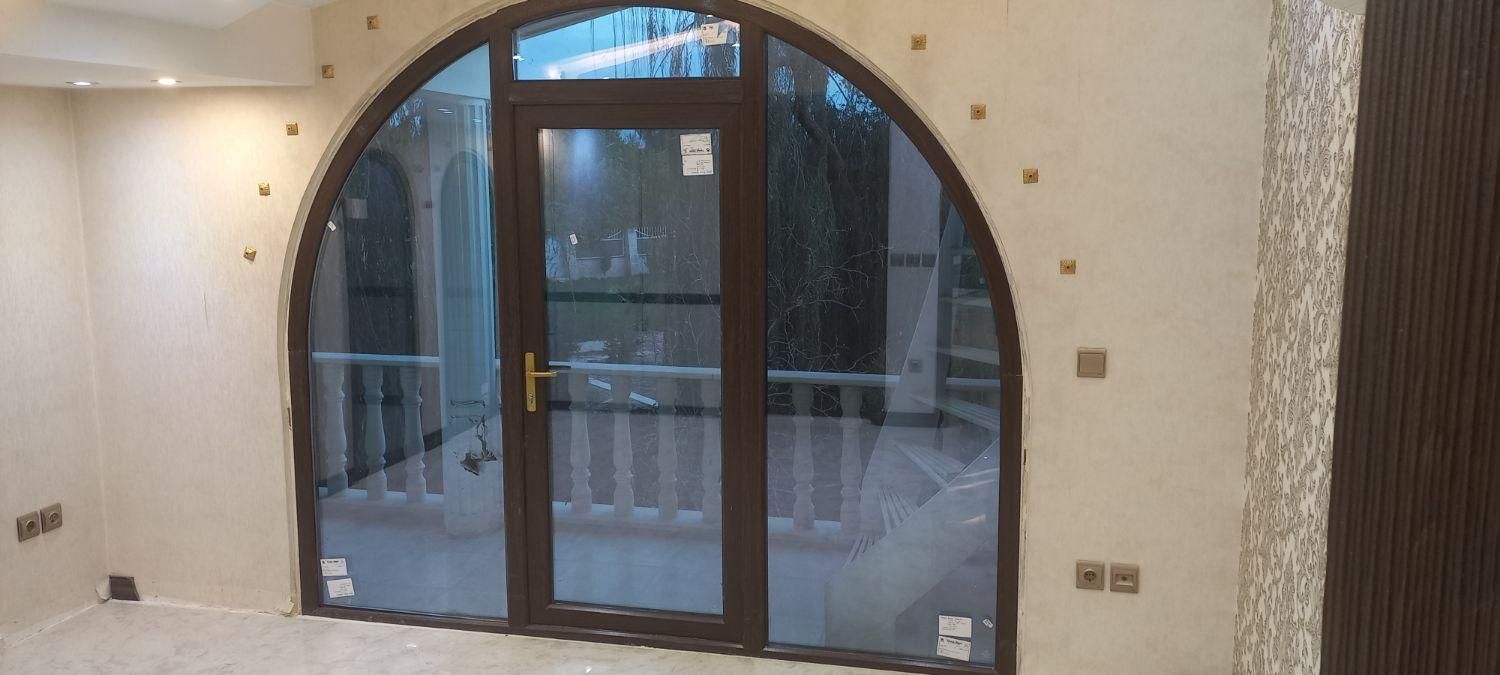 پنجره های عایق دوجداره UPVC|خدمات پیشه و مهارت|اصفهان, مشکین|دیوار
