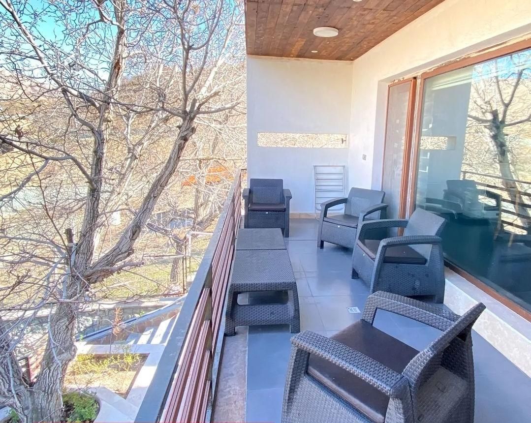 ویلای آب گرم بکر شهرکی دارای موتور برق اضطراری|اجارهٔ کوتاهمدت ویلا و باغ|لواسان, |دیوار