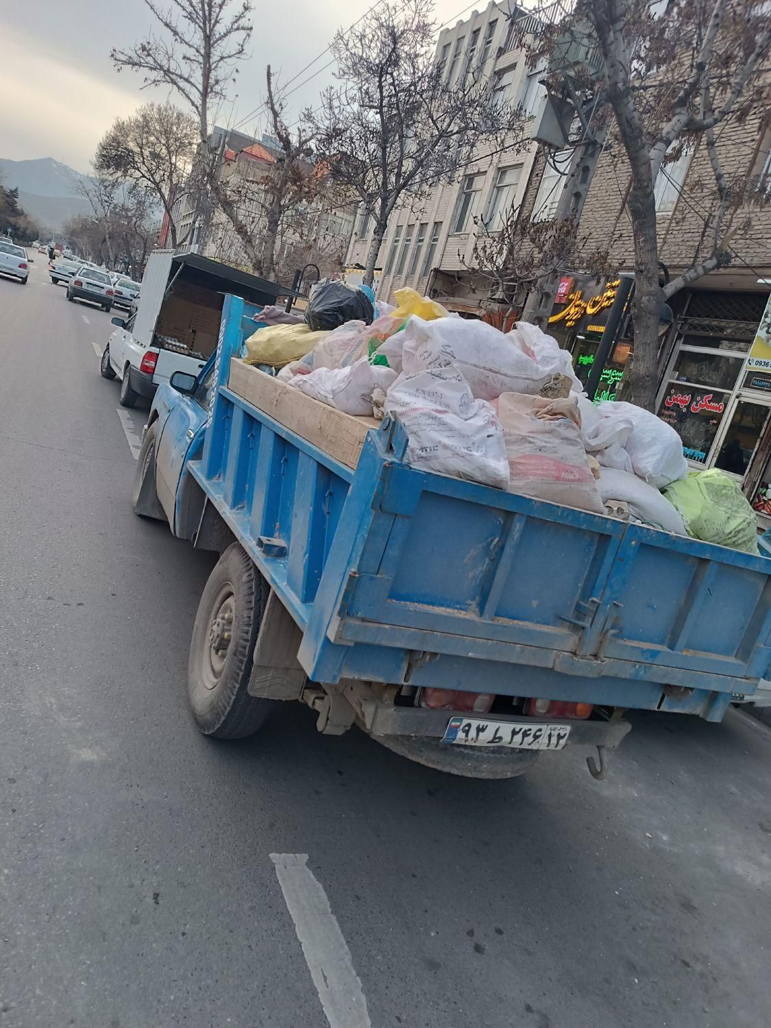 حمل خاک.نخاله خاکبرداری با نیسان کمپرسی کل مشهد|خدمات حمل و نقل|مشهد, امام خمینی|دیوار