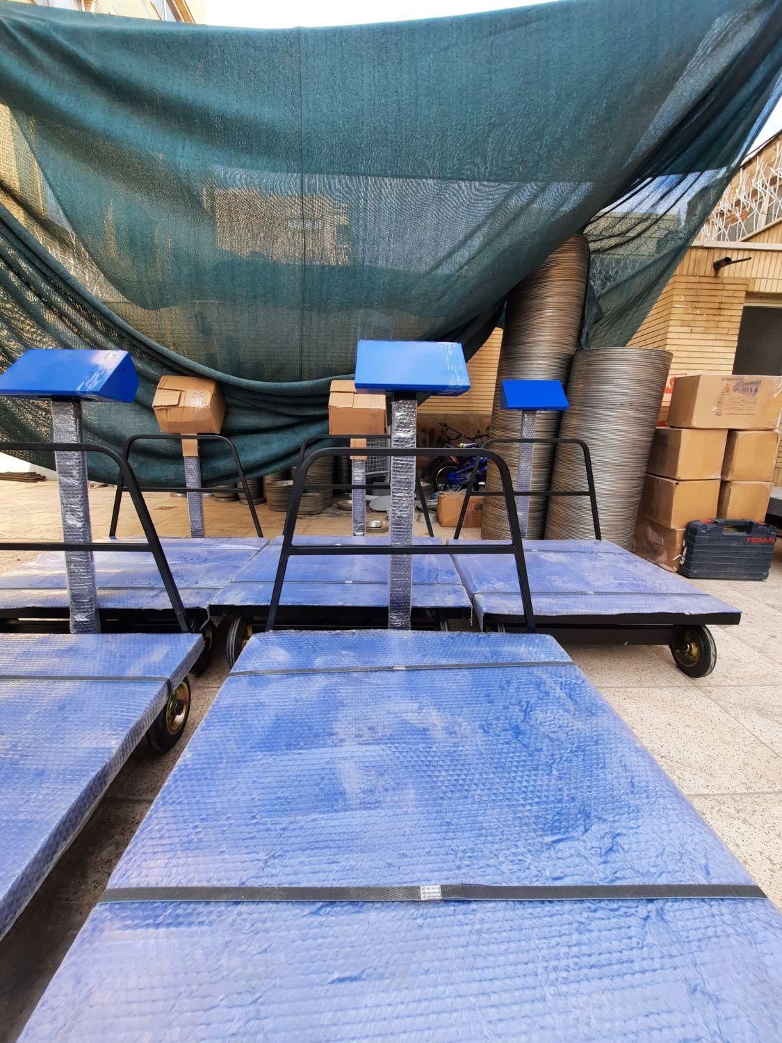 ترازو باسکول ۸۰۰ کیلو ۸۰×۸۰ چرخ دار با کیفیت|فروشگاه و مغازه|اصفهان, عسگریه|دیوار