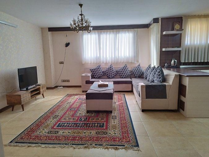 اجاره سوییت و اپارتمان مبله . در لوک|اجارهٔ کوتاه‌مدت آپارتمان و سوئیت|ورامین, |دیوار