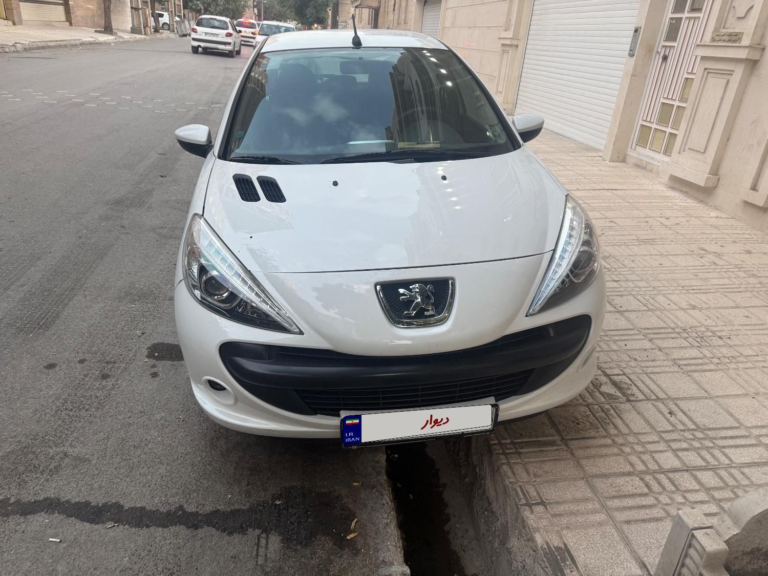 207 اتوماتیک ۹۷|خودرو سواری و وانت|کرمانشاه, |دیوار