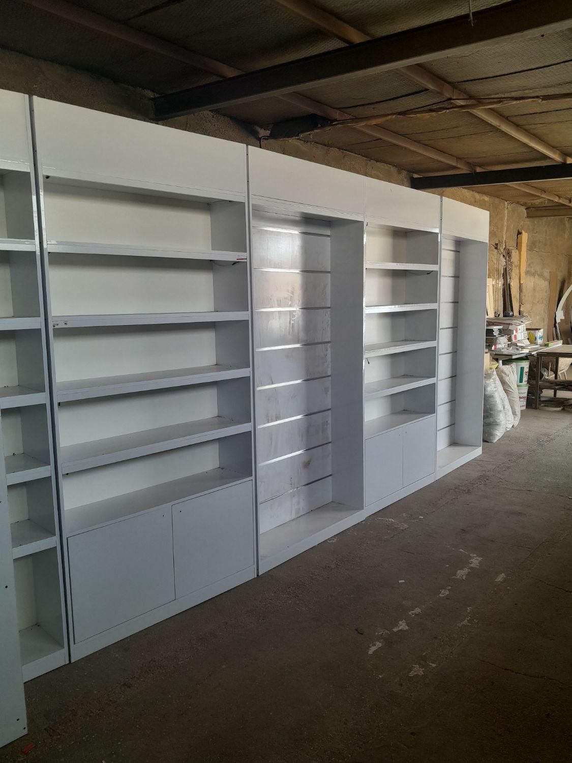 ویترین زیورآلات قفسه رگالی پیشخوان طرح وکیوم|فروشگاه و مغازه|تهران, حسنآباد|دیوار