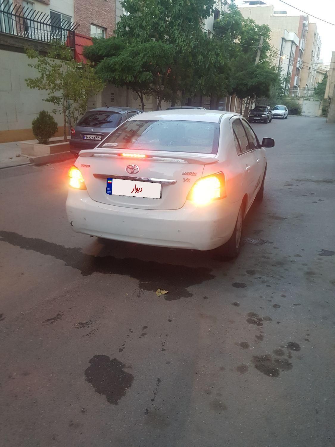 تویوتا یاریس صندوق دار 1300cc، مدل ۲۰۱۰|خودرو سواری و وانت|قزوین, |دیوار