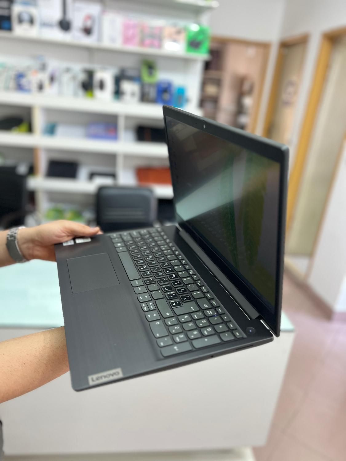 لپ‌تاپ Lenovo V15، پردازنده i3 نسل 10 ، SSD + HDD|رایانه همراه|رشت, لاکانی|دیوار