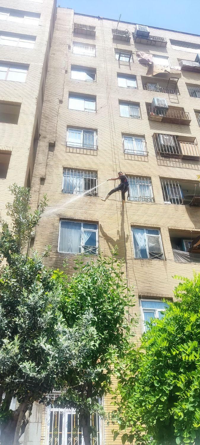 نماشویی نماشور شستن نما با طناب راپل کار کفسابی|خدمات نظافت|تهران, جنت‌آباد مرکزی|دیوار