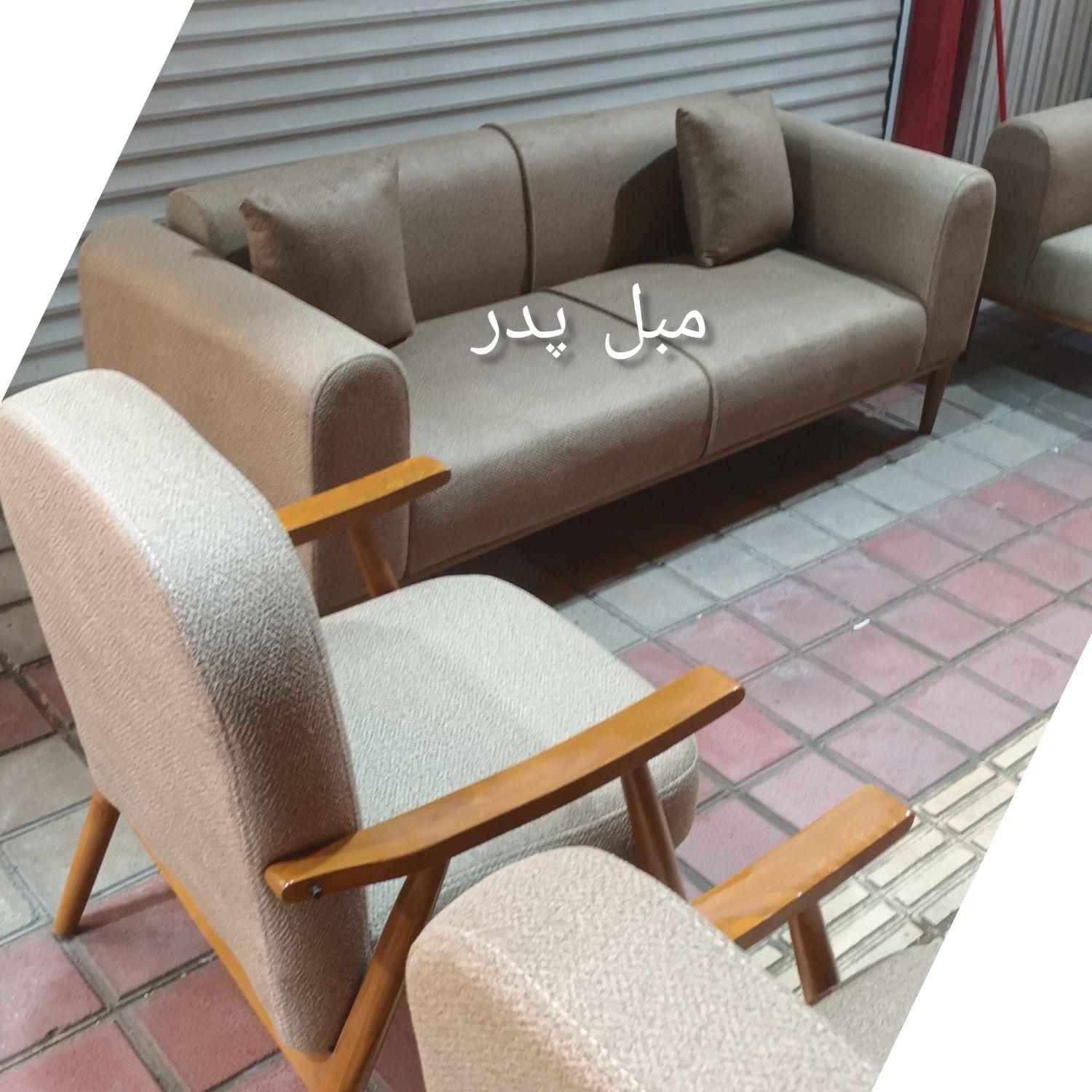 مبل مینیمال  چوبی تختشو ساده|مبلمان خانگی و میز عسلی|رشت, خمیران زاهدان|دیوار