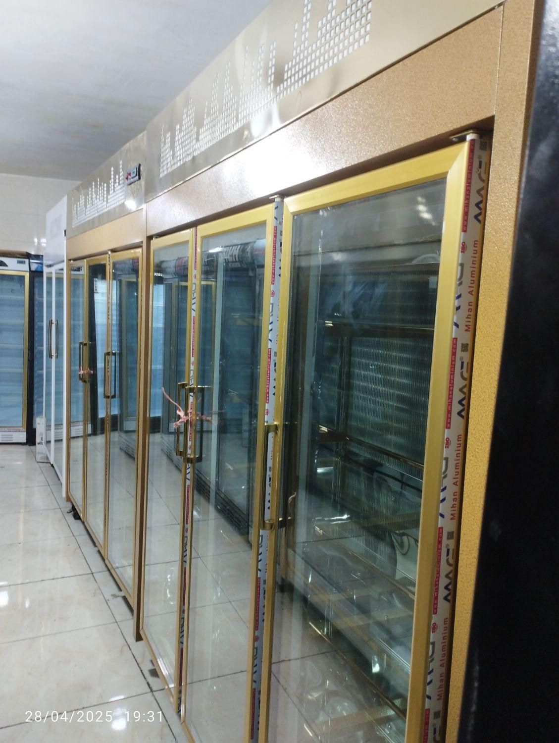 یخچال هایپری استیل طلائی فوق کم مصرف ۱۸ماه گارانتی|فروشگاه و مغازه|میانه, |دیوار