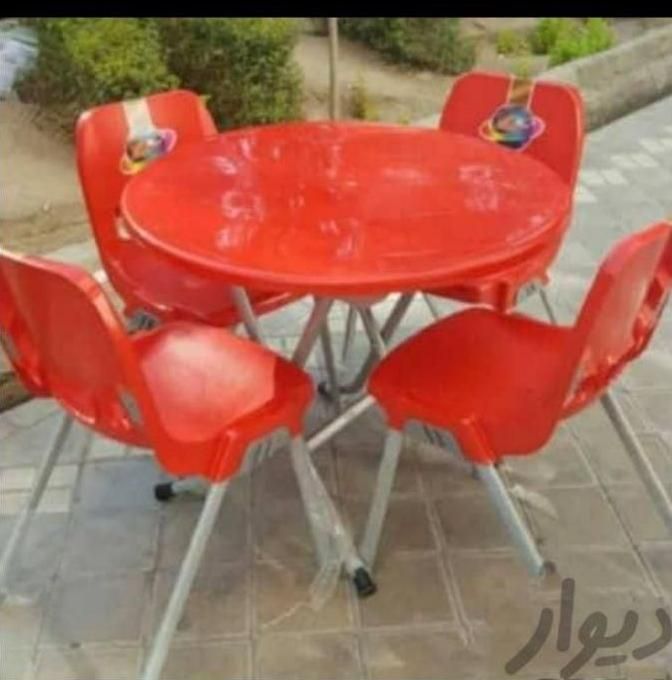 میزو صندلی پلاستیکی پایه فلزی|میز و صندلی غذاخوری|کرمانشاه, |دیوار