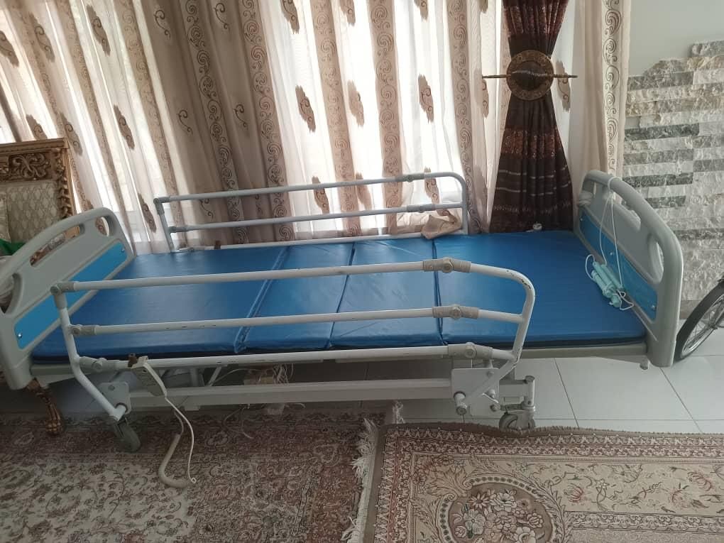 اجاره و فروش انواع تخت بیمارستانی برقی درمنزل|آرایشی، بهداشتی، درمانی|تهران, آذربایجان|دیوار