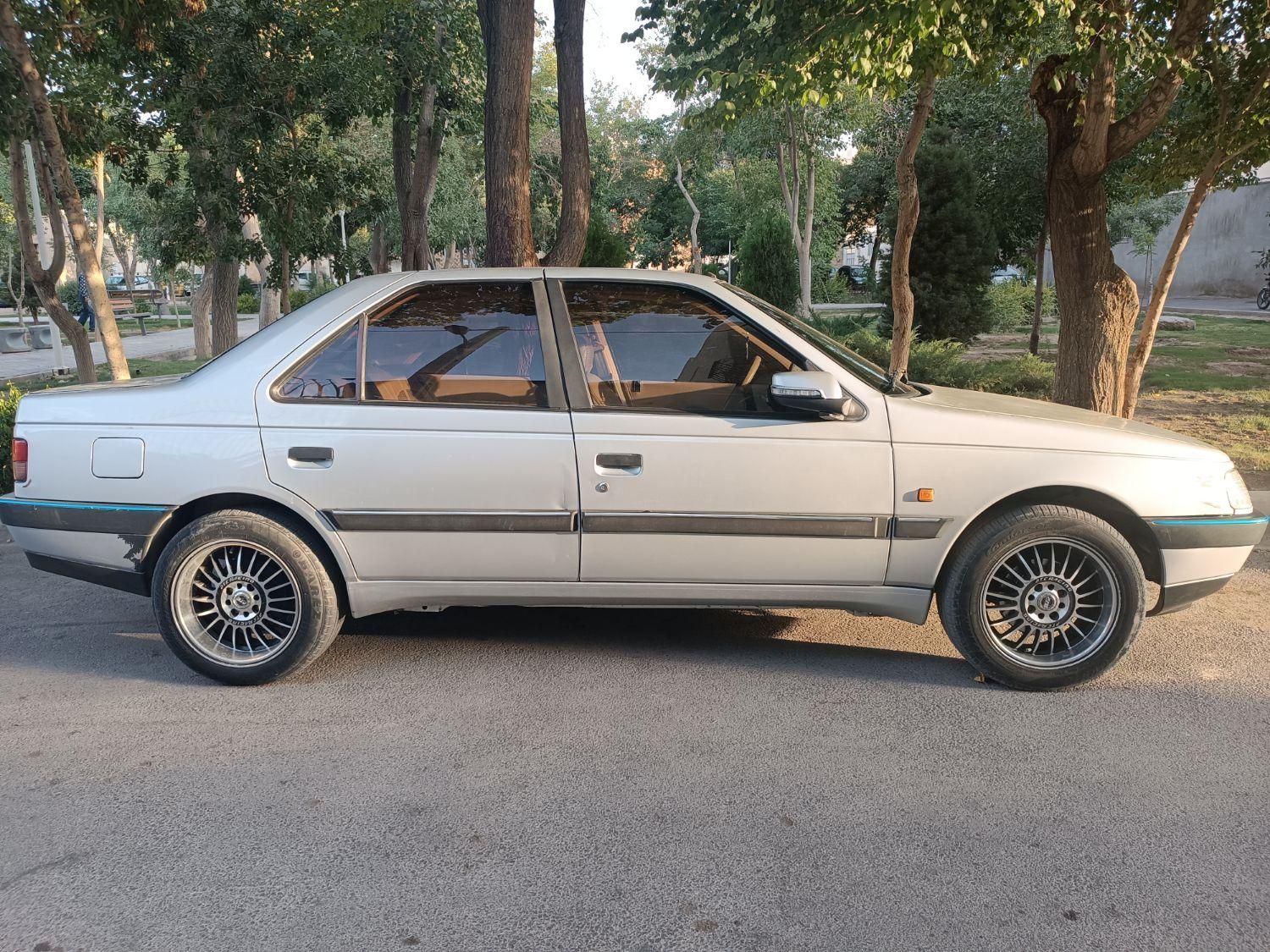 پژو 405 GLX - دوگانه سوز CNG، مدل ۱۳۸۹|خودرو سواری و وانت|اصفهان, شیخ اشراق|دیوار