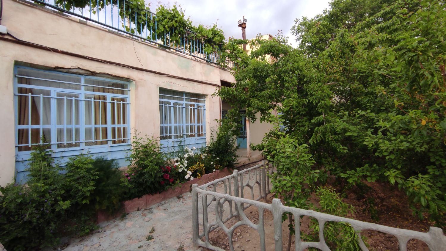 باغ ویلا و خانه مسافر(بوم گردی و گردشگری)|اجارهٔ کوتاهمدت ویلا و باغ|سمیرم, |دیوار