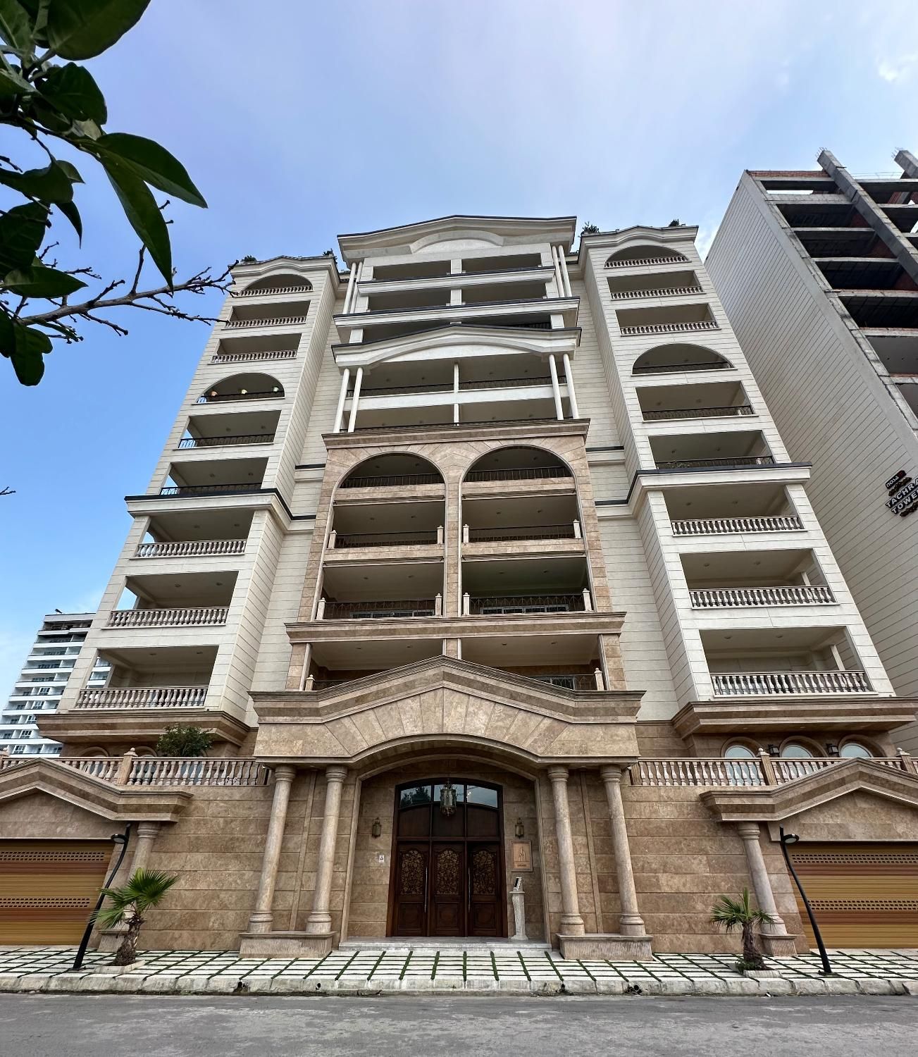 فروش برج فوق لوکس خط ۱ دریا بدون واسطه(سازنده)|فروش آپارتمان|بابلسر, |دیوار