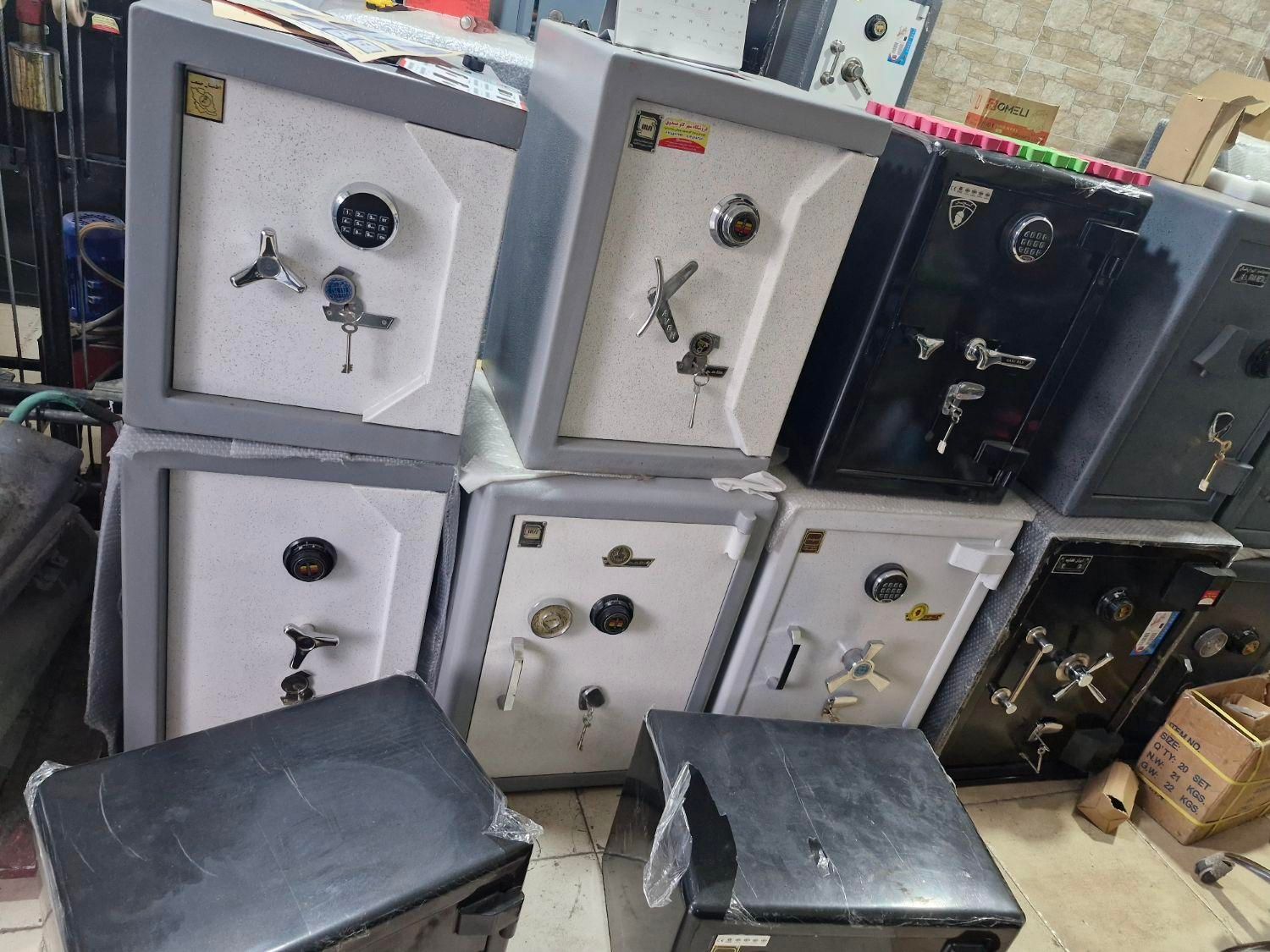 گاوصندوق کاوه وکاوه در اندازه های متفاوت گاو صندوق|ابزارآلات|تبریز, |دیوار