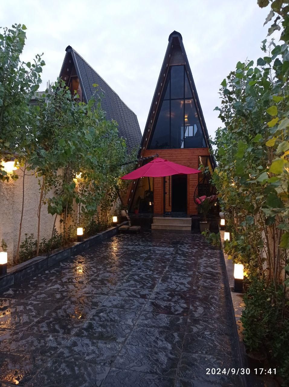 اجاره شبانه ویلا کلبه سوئیسی استخردار آبگرم|اجارهٔ کوتاهمدت ویلا و باغ|آمل, |دیوار