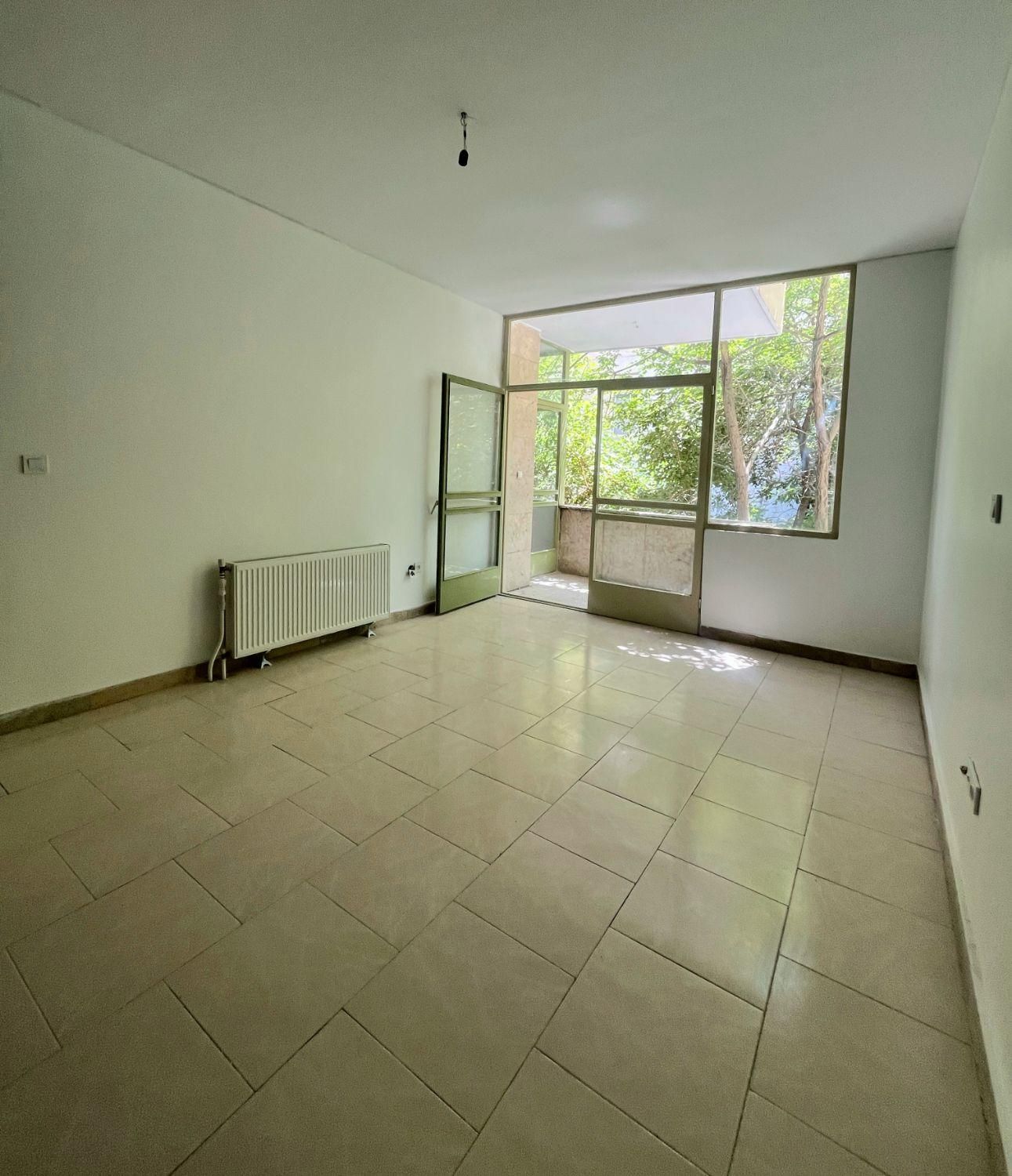 ۳۰۰ متر تک واحدی پاسداران / قابل تبدیل