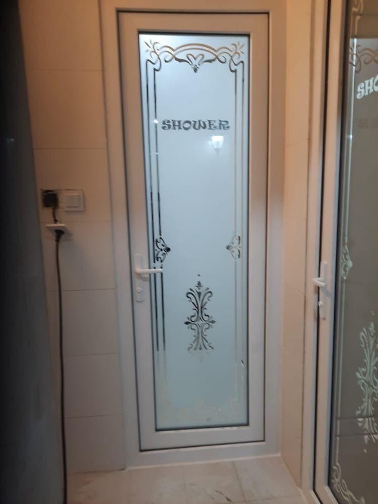 نصب و تعمیرات درب و پنجره دوجداره upvc|خدمات پیشه و مهارت|میناب, |دیوار