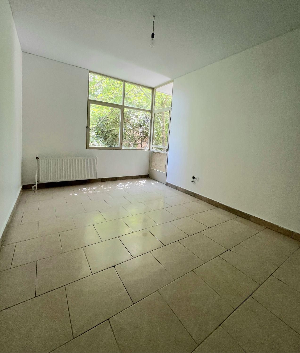 ۳۰۰ متر تک واحدی پاسداران / قابل تبدیل