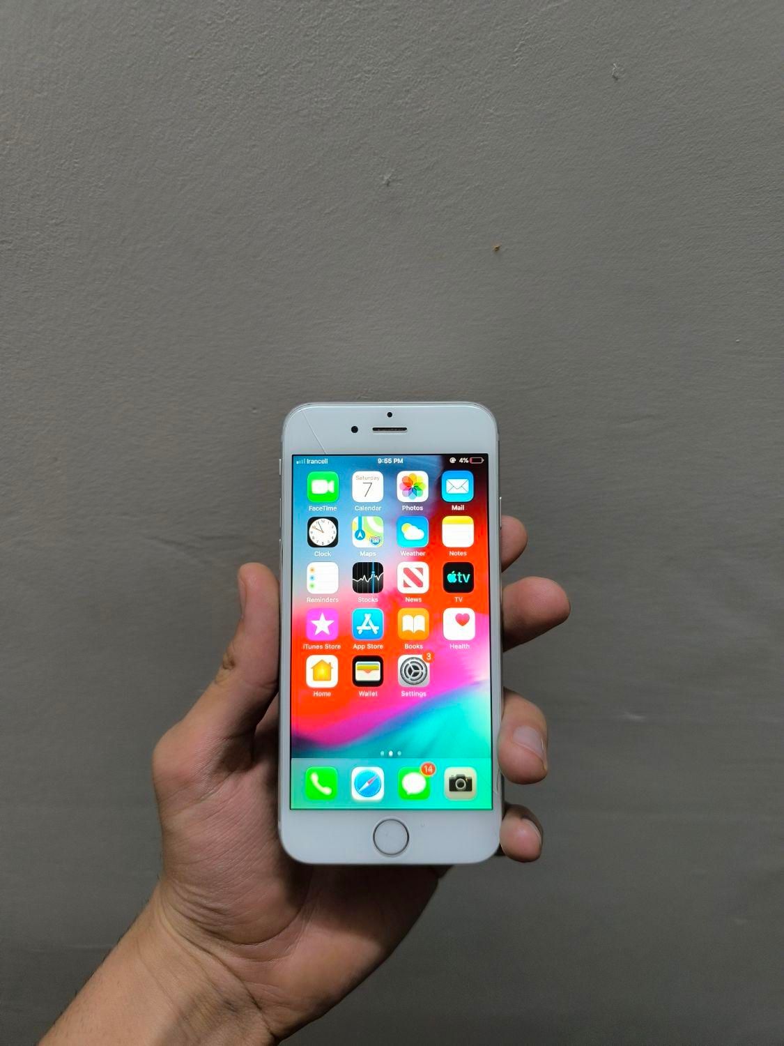 اپل iPhone 6 با حافظهٔ ۶۴ گیگابایت|موبایل|قزوین, |دیوار