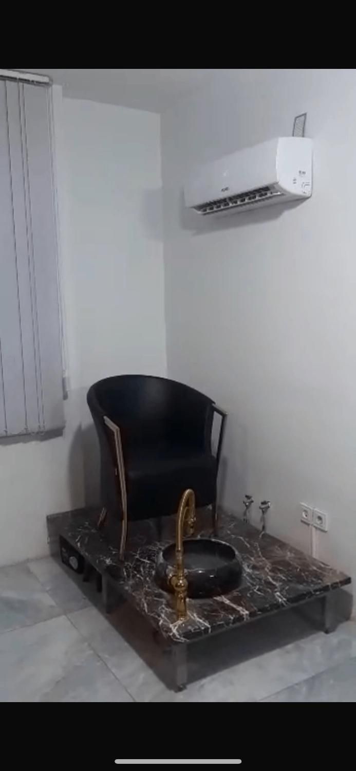 پذیرش ناخن کار حرفه ای|استخدام درمانی، زیبایی، بهداشتی|اصفهان, چشمه باقرخان|دیوار