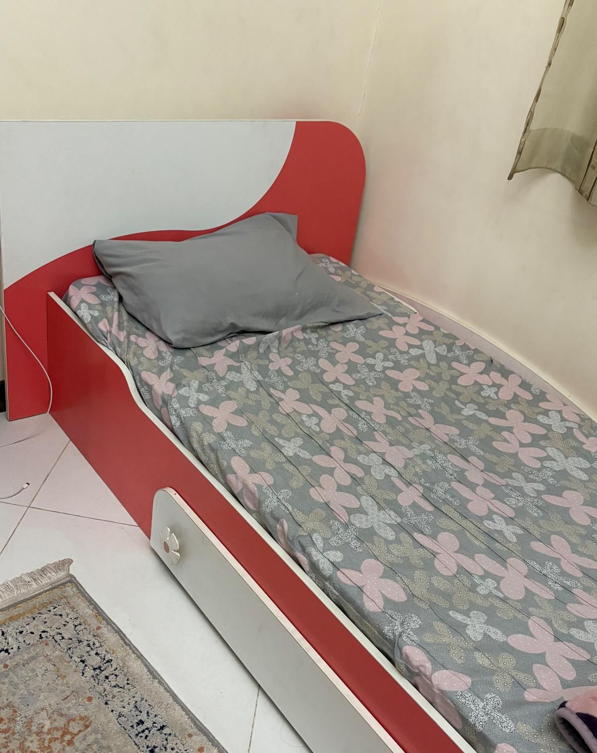 تخت نوجوان|تخت و سرویس خواب|کرمان, |دیوار