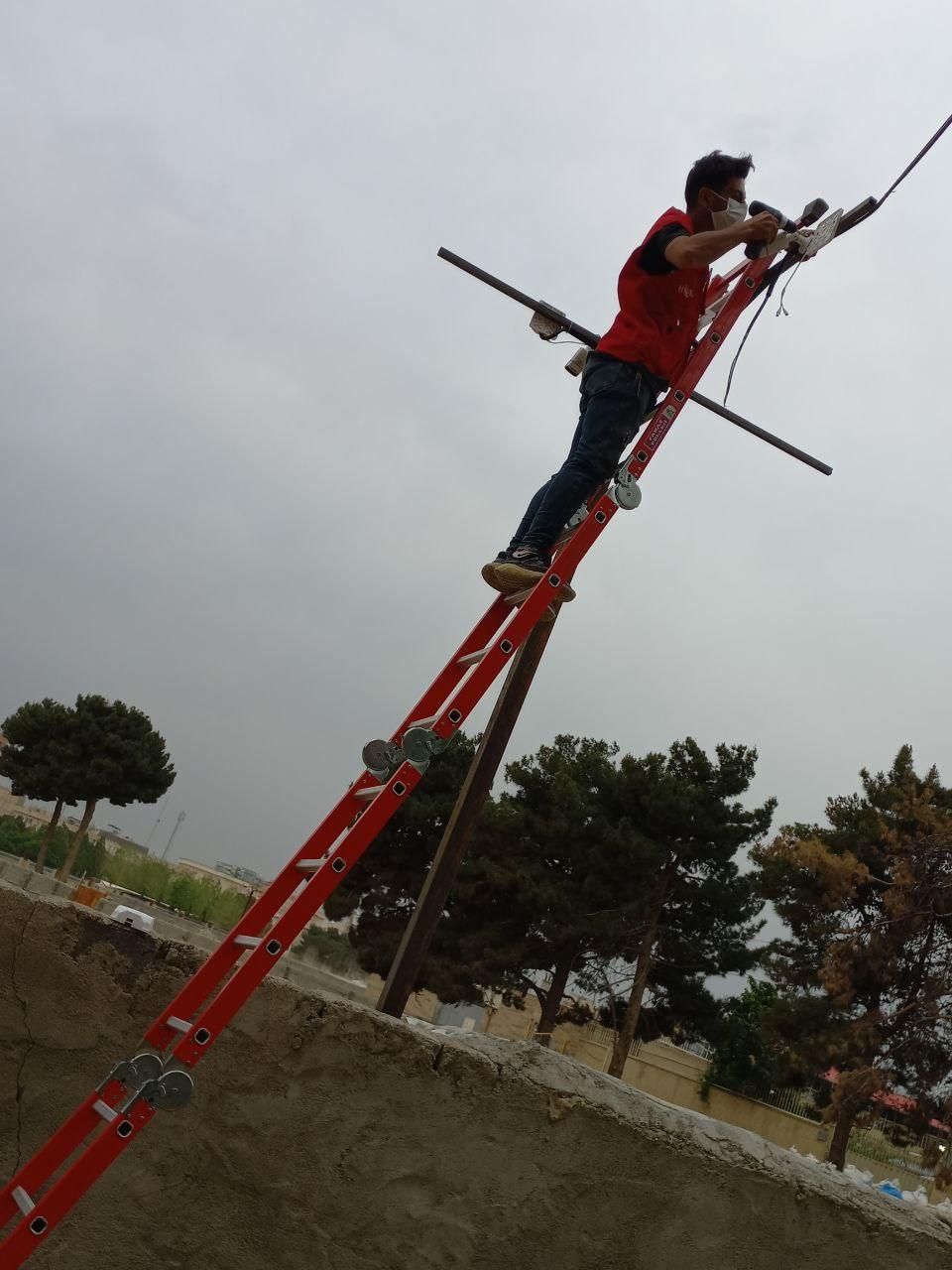 شرکت فنی مهندسی نصب و فروش دوربین مداربسته+فاکتور|دوربین مداربسته|قدس, |دیوار