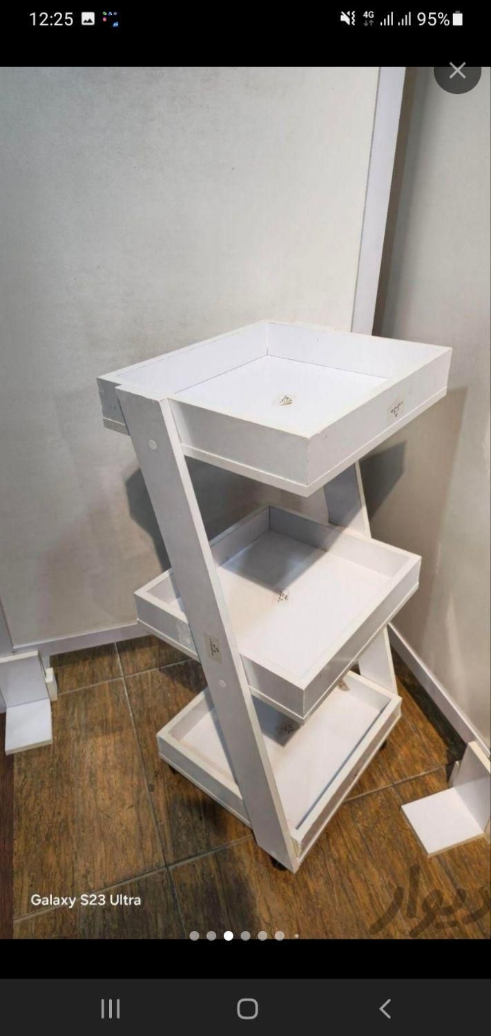 ترولی ارایشگاه|آرایشگاه و سالن‌های زیبایی|مشهد, هنرور|دیوار