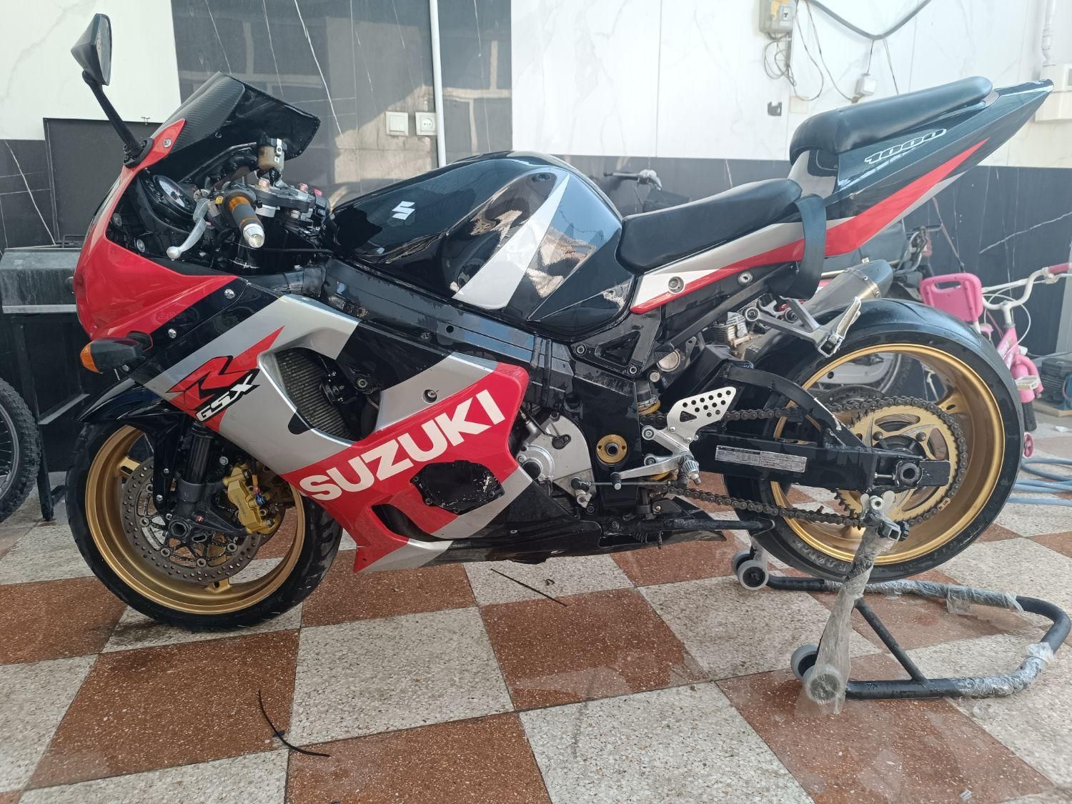 موتور سنگین سی بیcb سوزوکی gsx r 1000|موتورسیکلت|تهران, آهنگ|دیوار