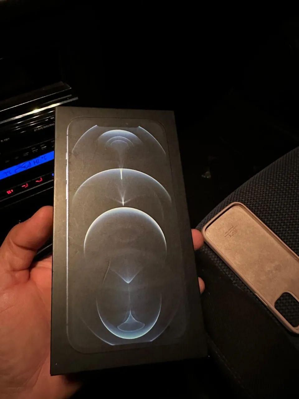 اپل iPhone 12 Pro Max با حافظهٔ ۱۲۸ گیگابایت|موبایل|تهران, افسریه|دیوار