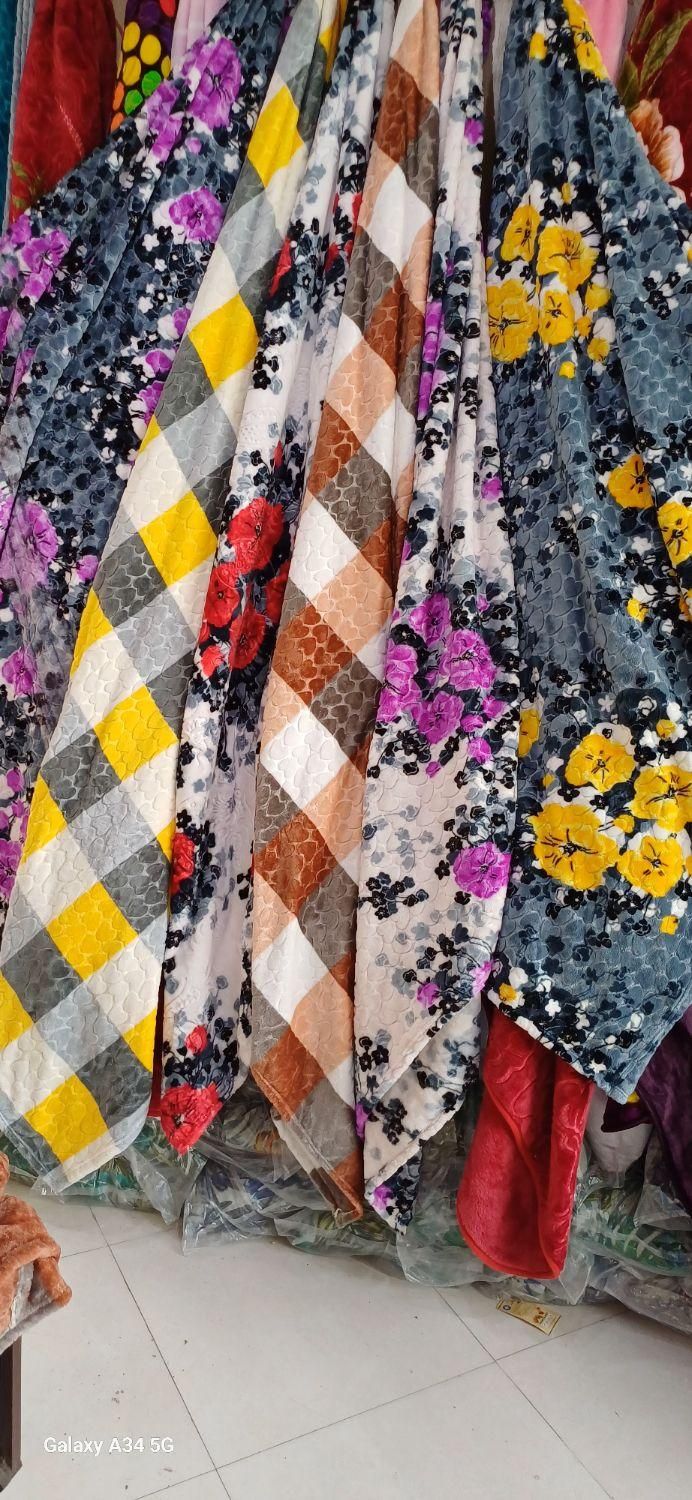 پتو مدل گلبافتی ضخیم گرم با ایراد مهندسی|رختخواب، بالش، پتو|تهران, چیتگر جنوبی|دیوار