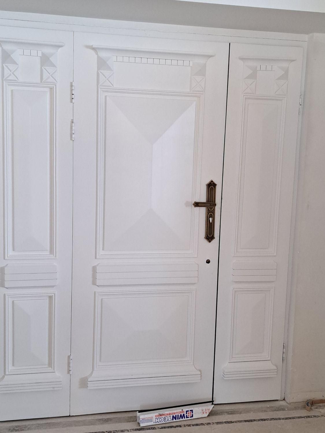 کلینیک تعمیرات کابینت درب. مبلمان چوب mdf|خدمات پیشه و مهارت|کیش, |دیوار