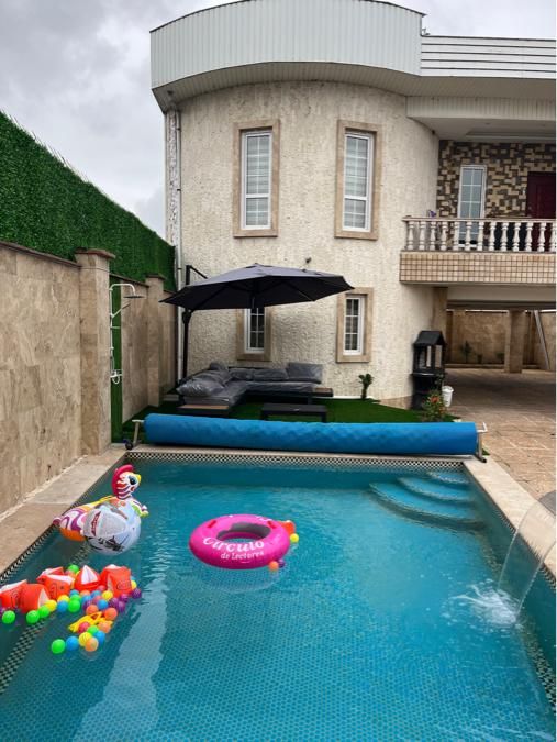 اجاره ویلا استخر اب گرم و شهر بازی|اجارهٔ کوتاه‌مدت ویلا و باغ|رشت, انصاری|دیوار