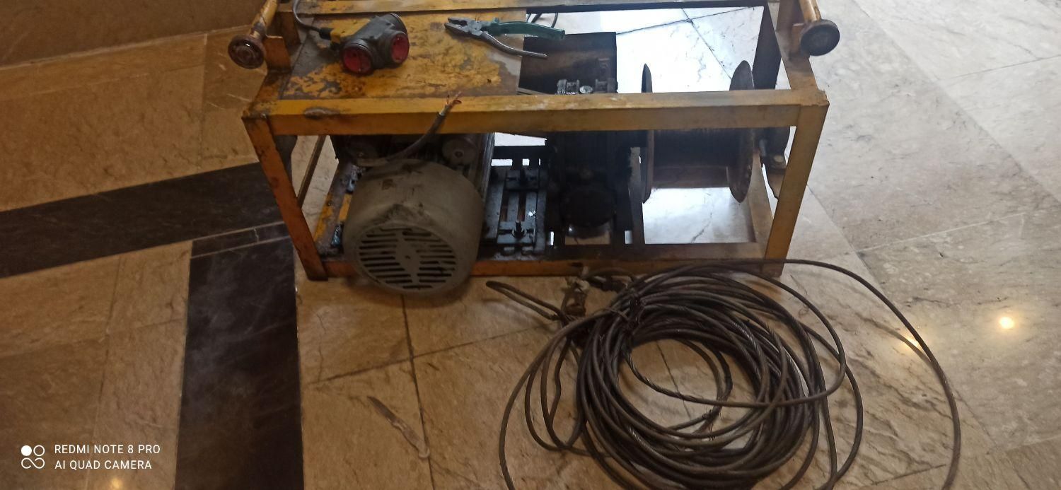خرید و فروش بالابر تخته بنایی موتور برق سنگبر و..|عمده‌فروشی|تهران, سعادت‌آباد|دیوار