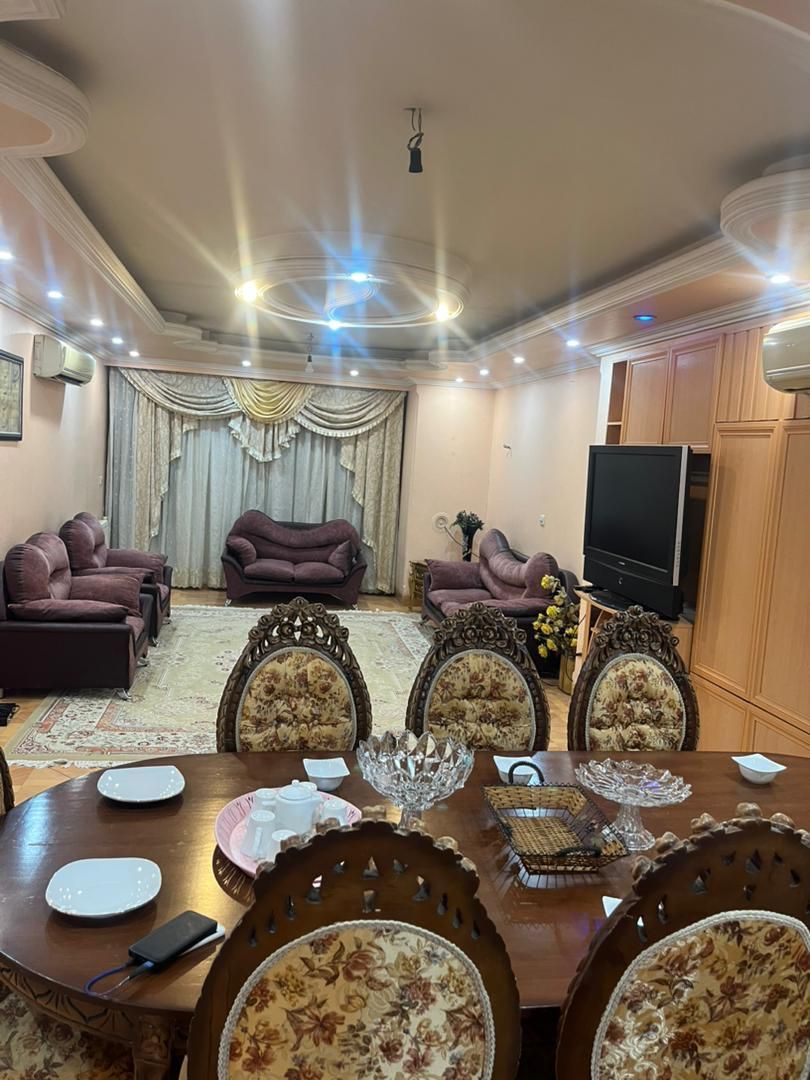 آپارتمان مبله تمیز فول پارکینگ آسانسور در قلب شهر|اجارهٔ کوتاه‌مدت آپارتمان و سوئیت|شیراز, پارک آزادی|دیوار