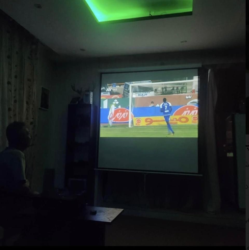 ویدیو پروژکتور سینمای خانگی تصویر بزرگ ال سی دی|تلویزیون و پروژکتور|شیراز, زرهی|دیوار