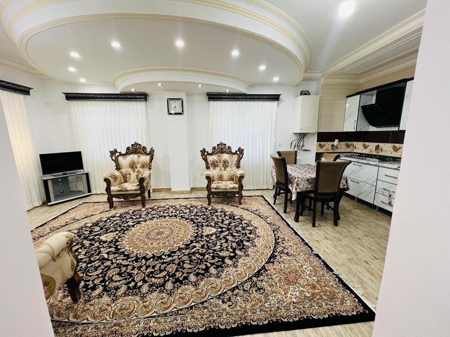 اجاره ویلای تمیز و نوساز مستقیم از مالک رادیودریا|اجارهٔ کوتاهمدت ویلا و باغ|چالوس, |دیوار