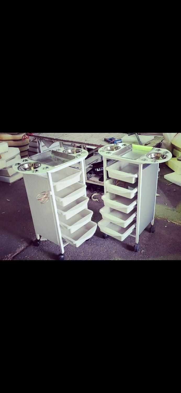 میز رنگ چوبی و فلزی پنج کشو|آرایشگاه و سالن‌های زیبایی|تبریز, |دیوار