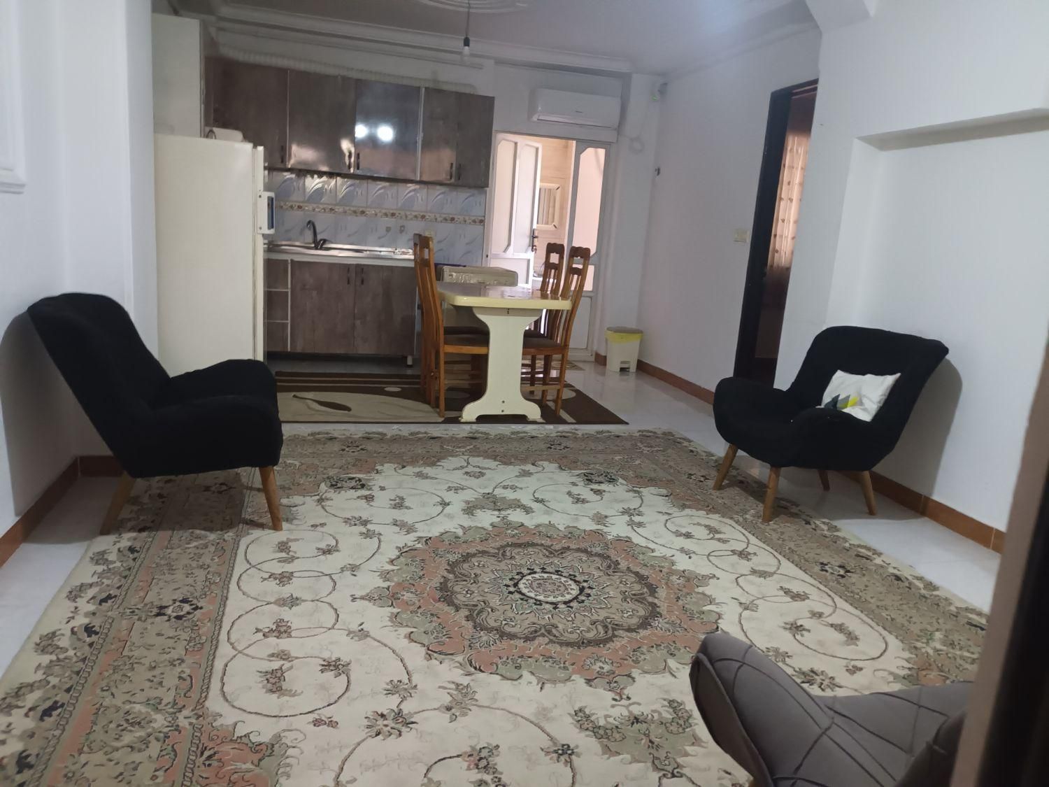 اجاره‌کوتاه‌‌مدت‌روزانه‌|اجارهٔ کوتاه‌مدت آپارتمان و سوئیت|رشت, کوی طالقانی|دیوار