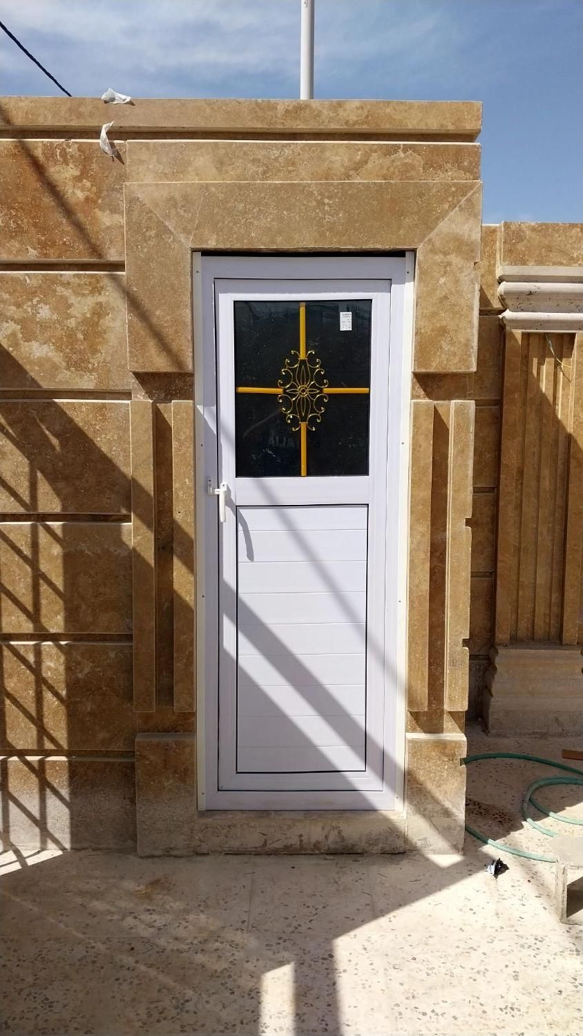 درب آلومینیوم در آلومینیومیupvc انباری نصب روی4چوب|مصالح و تجهیزات ساختمان|شیراز, میانرود|دیوار