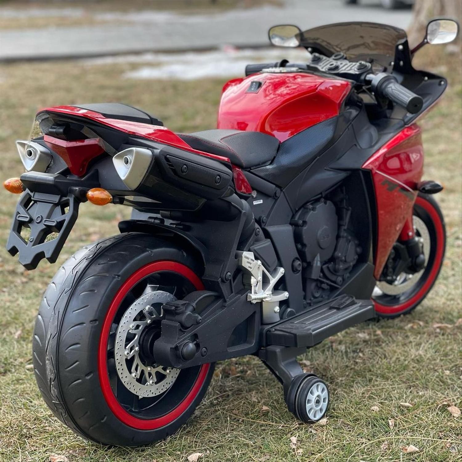 موتور شارژی دوکاتی ۲ موتوره اورجینال|اسباببازی بچه|کرمانشاه, |دیوار