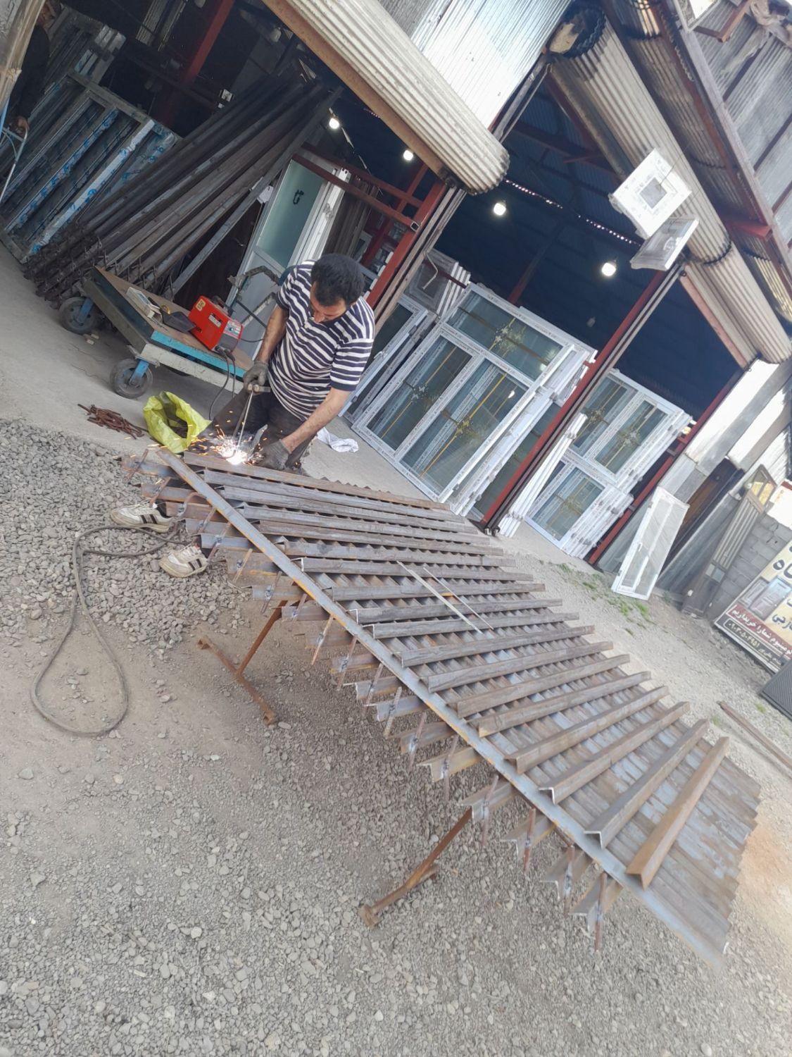 تولیدی پایه فنس|مصالح و تجهیزات ساختمان|رشت, آزادگان|دیوار