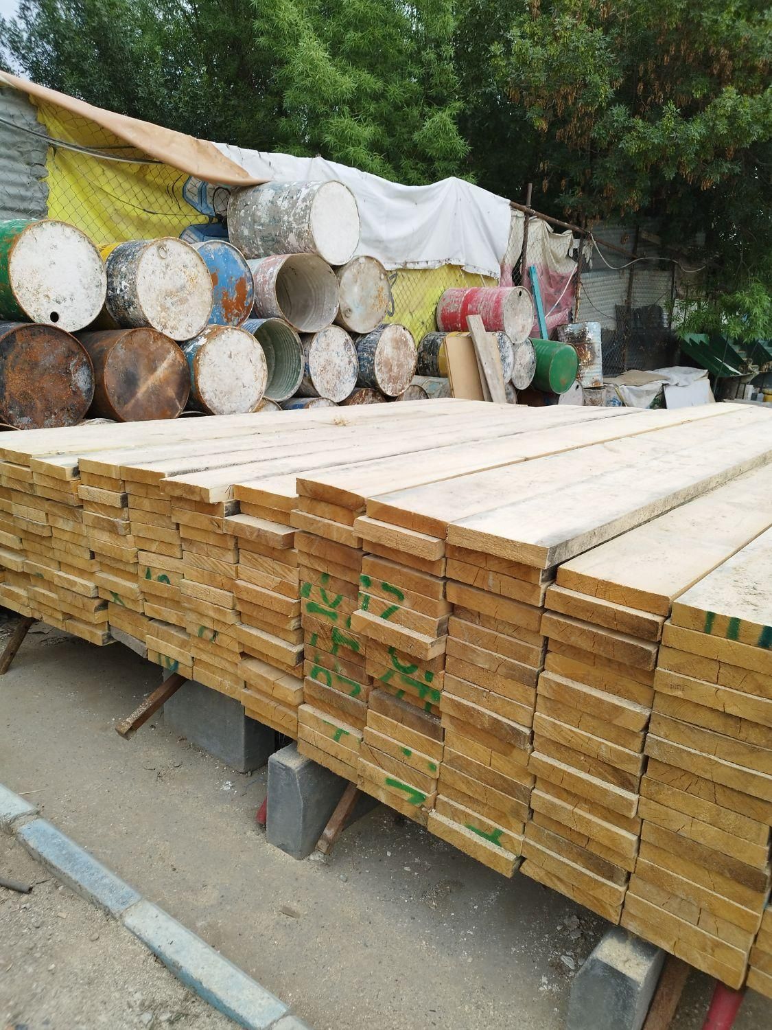 اجاره تخته بنایی بشکه داربست چرخ دار نردبان|خدمات پیشه و مهارت|تهران, استاد معین|دیوار