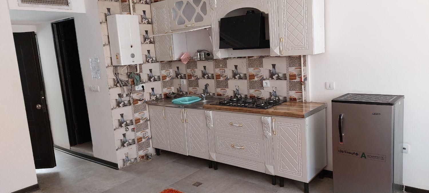 اجاره اپارتمان روزانه و پاره وقت (۲)|اجارهٔ کوتاهمدت آپارتمان و سوئیت|کرمان, |دیوار