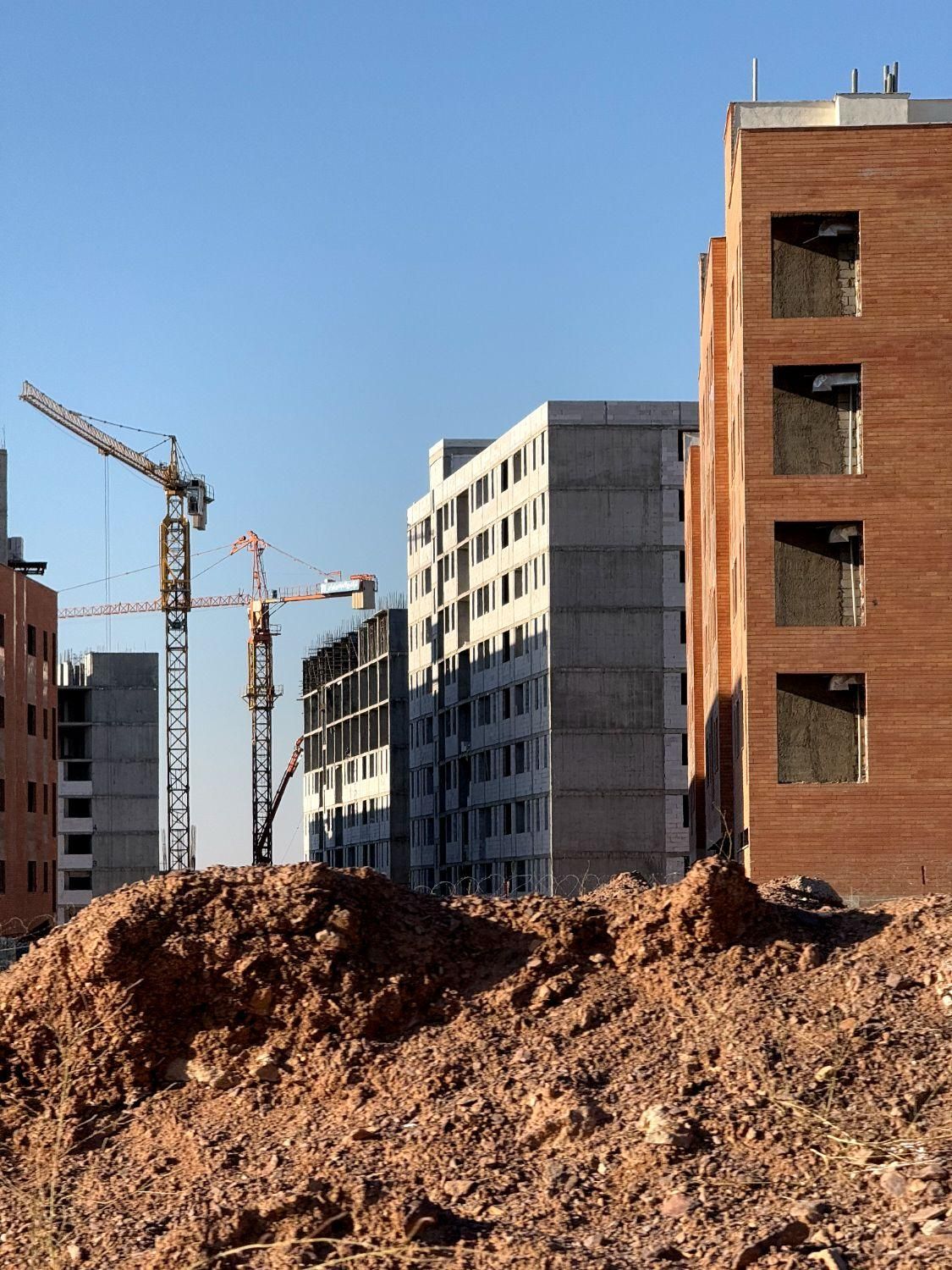 فروش آپارتمان ۲ خوابه در بهترین لوکیشن شهر پرند|پیش‌فروش املاک|پرند, |دیوار