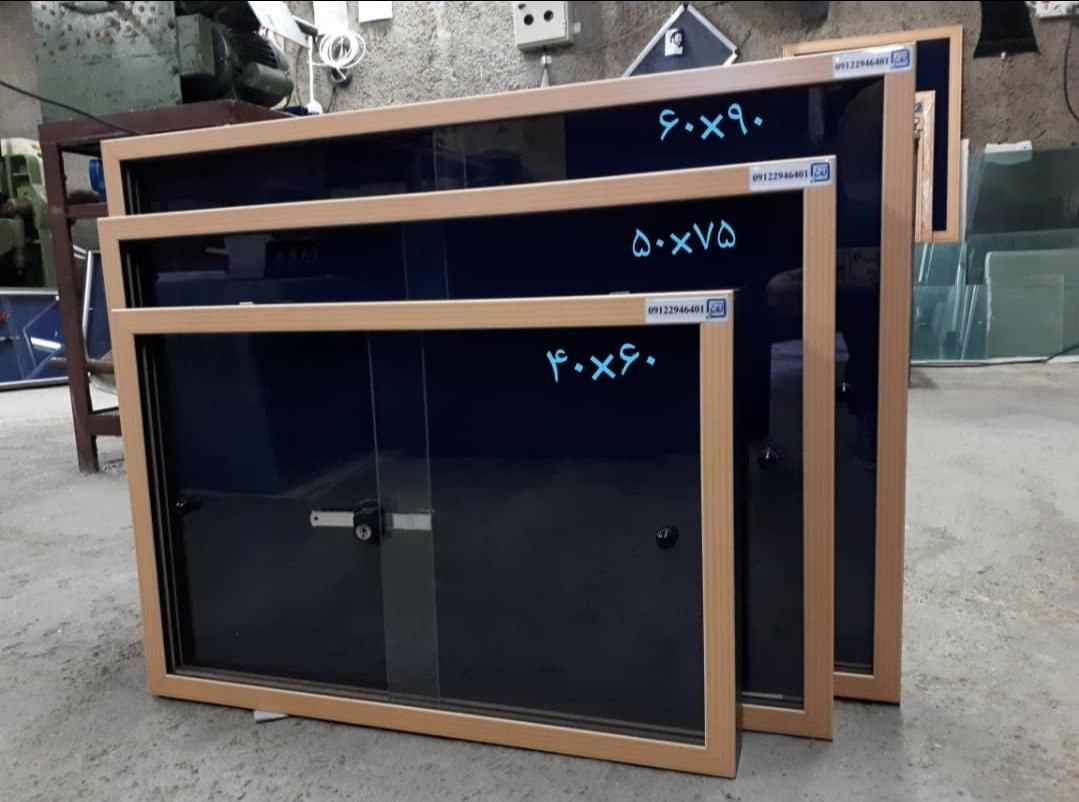 تابلو اعلانات آپارتمان تابلو اعلانات ساده|کتابخانه، شلف، قفسه‌های دیواری|تهران, امیریه|دیوار