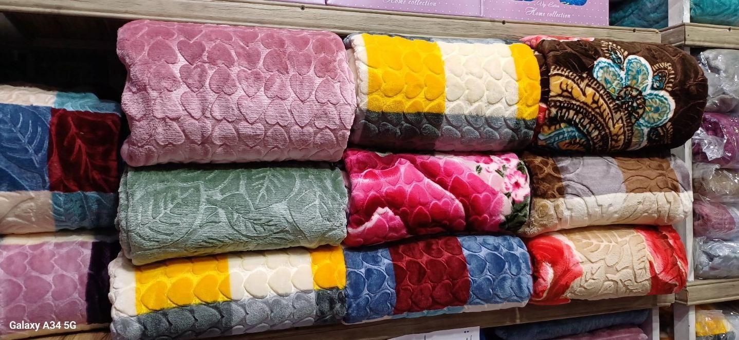 پتو مدل گلبافتی ضخیم گرم با ایراد مهندسی|رختخواب، بالش، پتو|تهران, چیتگر جنوبی|دیوار