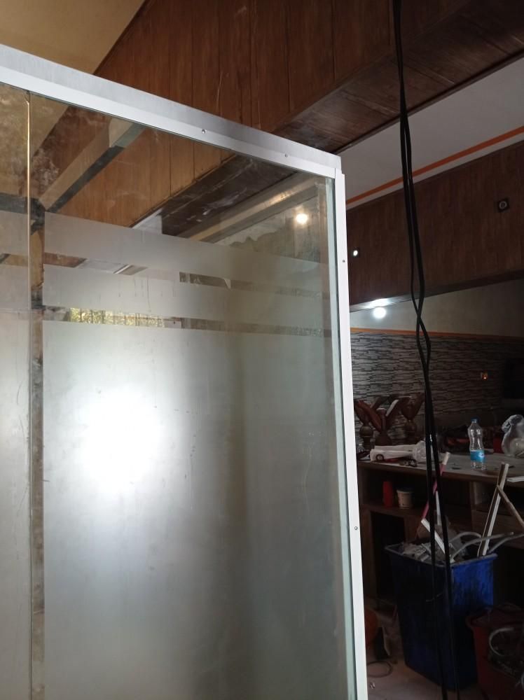 فروش شیشه بالکن نصب پارتیشن سکوریت اتوماتیک|خدمات پیشه و مهارت|تهران, تهرانپارس شرقی|دیوار