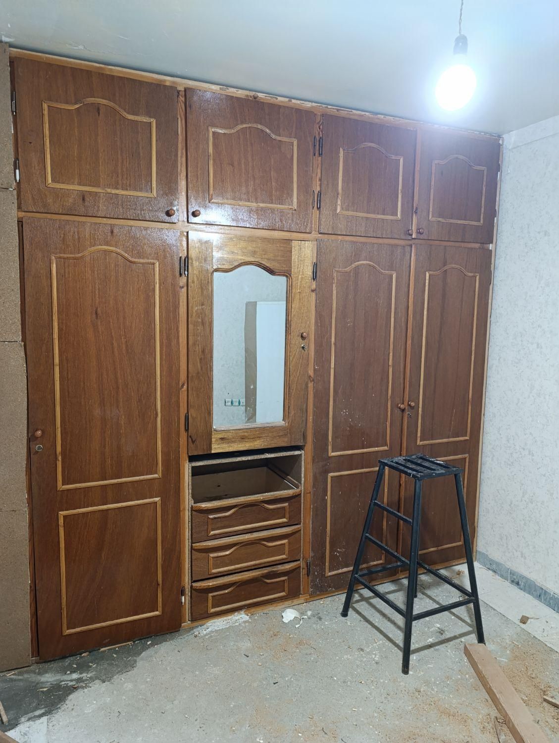تعمیرات وسایل چوبی و ام دی اف و خورده کاری منزل|خدمات پیشه و مهارت|اردبیل, |دیوار