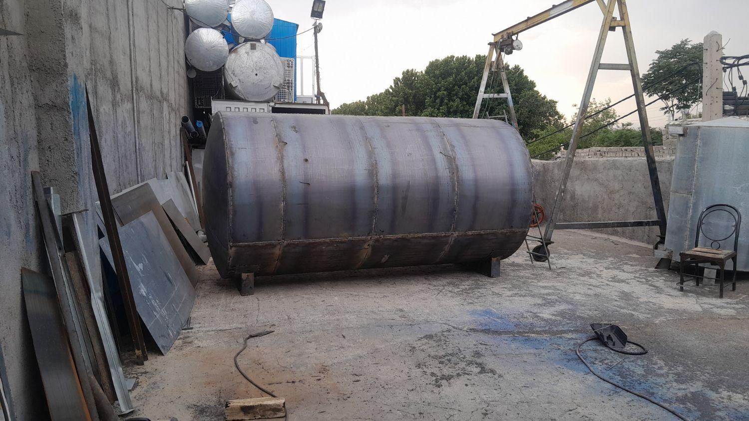 تانکر 10 هزار لیتری آب و گازوئیل با ضمانت|مصالح و تجهیزات ساختمان|تهران, مخصوص|دیوار