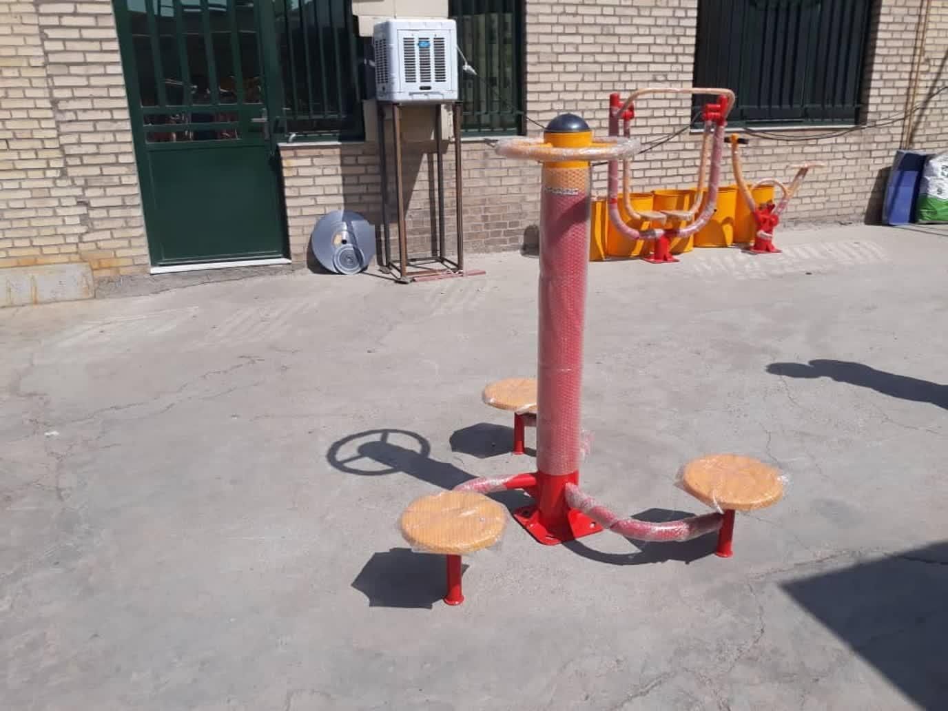 دستگاه های فلزی بدنسازی پارکی ویلایی مقاوم ورزشی|فروشگاه و مغازه|شاهرود, |دیوار